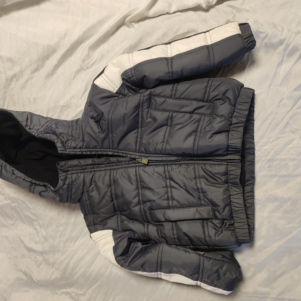 Stylish Black and White Hooded Puffer Jacket